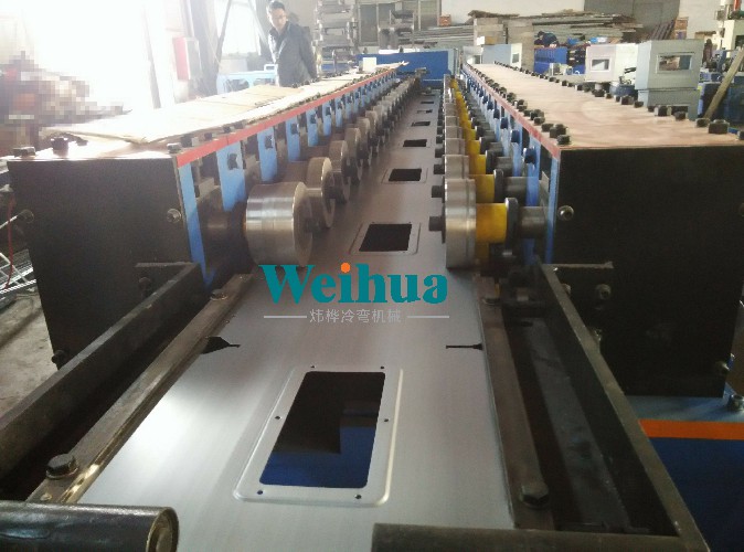 配電箱一次成型機(jī)、自動(dòng)生產(chǎn)線
