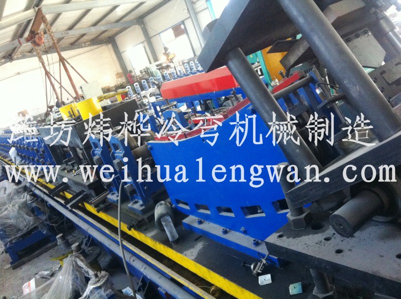 汽車(chē)保險(xiǎn)杠作用